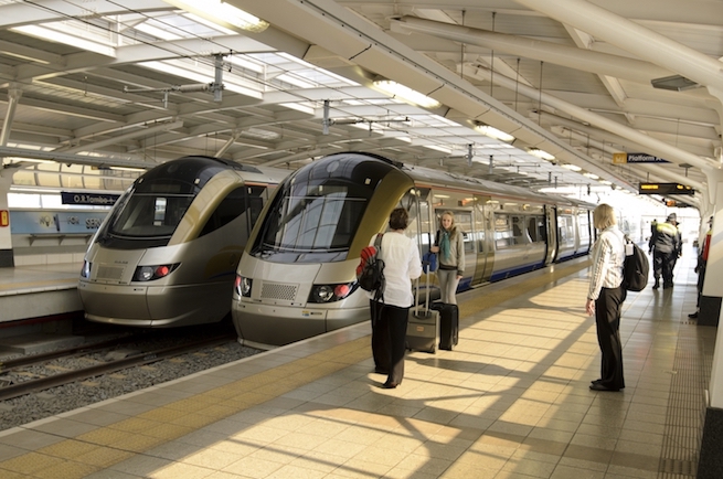 Gautrain - train - OR Tambo 01